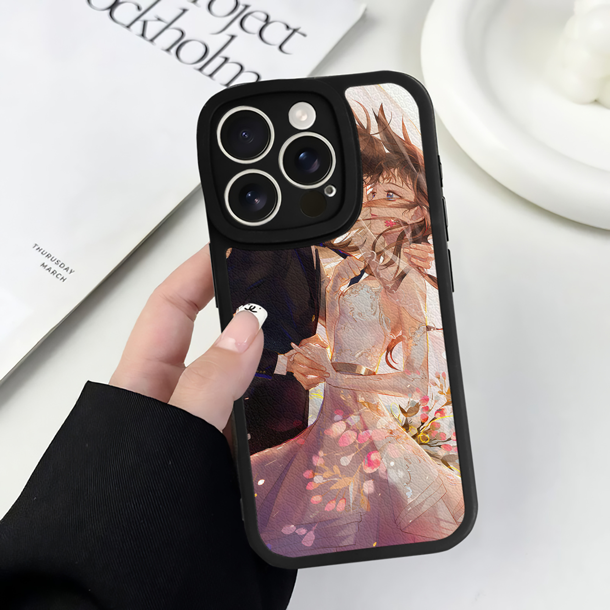 （画像用） 名探偵コナン Detective Conan 【iPhone 16シリーズ対応】シリコンスマホケース（レザー調） 材質：シリコン
